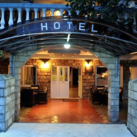 Hotel Evropa Podgorica Zewnętrze zdjęcie