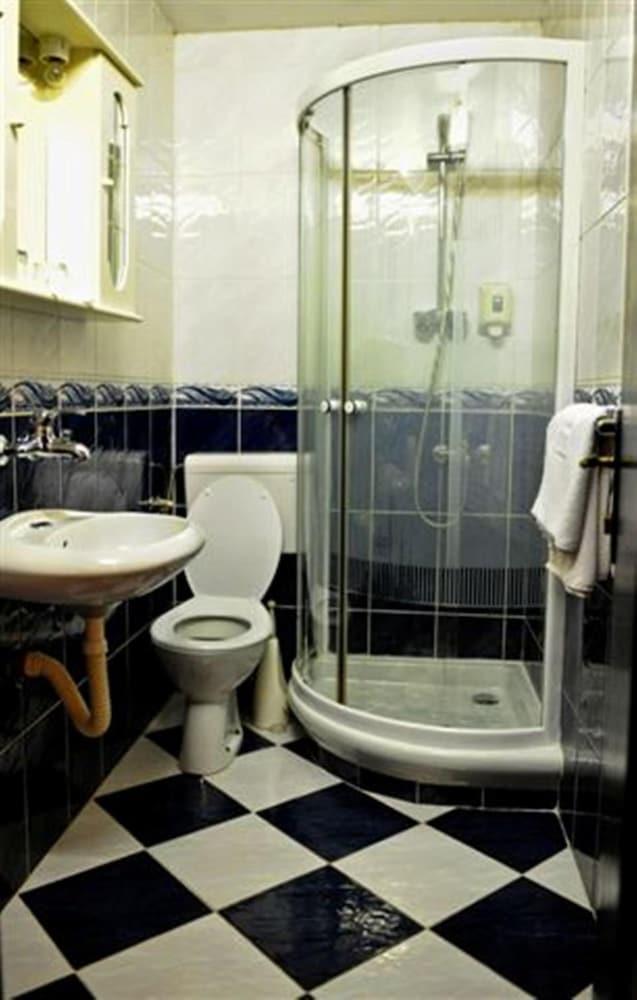 Hotel Evropa Podgorica Zewnętrze zdjęcie