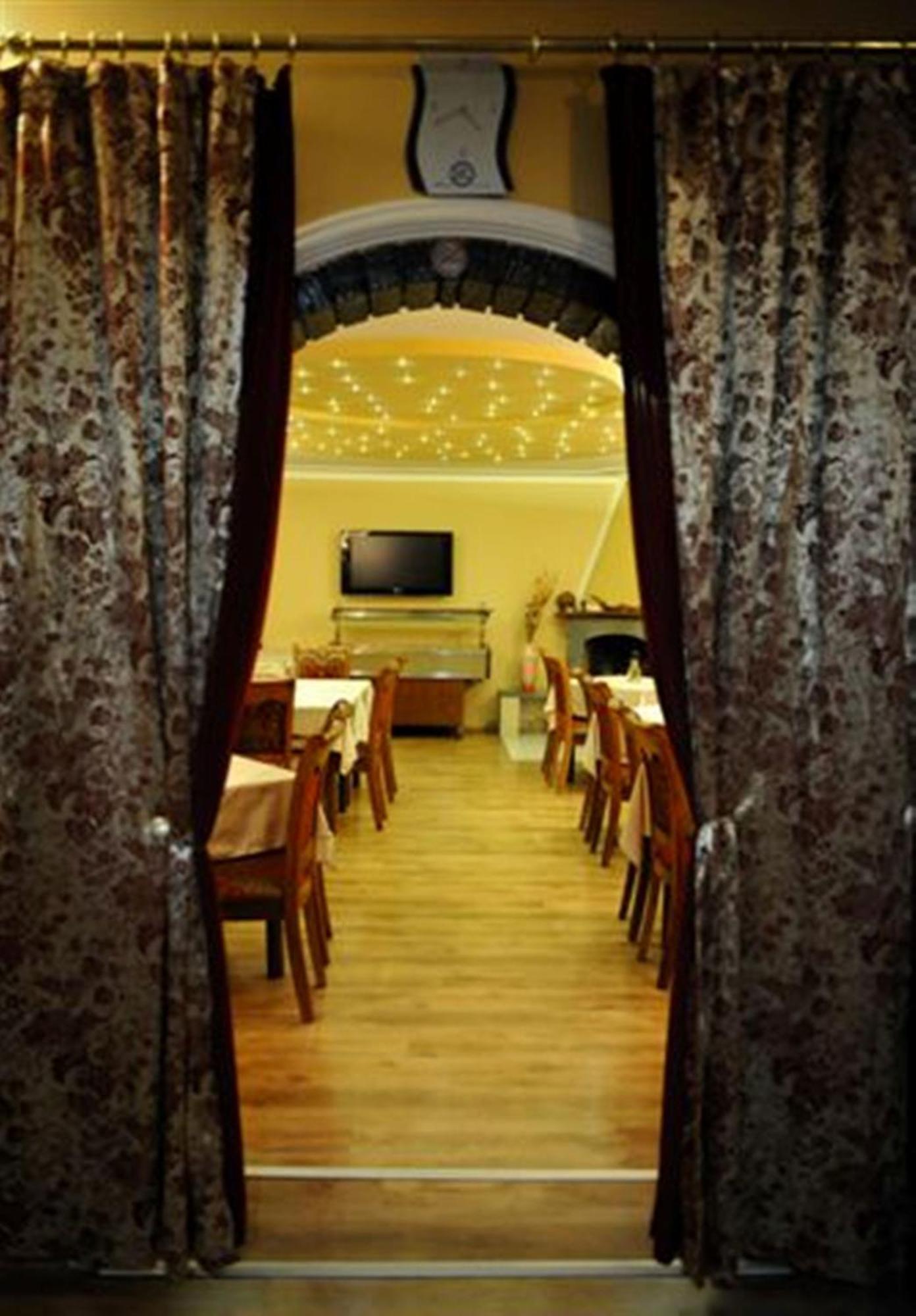 Hotel Evropa Podgorica Zewnętrze zdjęcie
